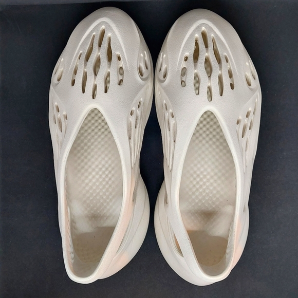 Adidas Yeezy Foam RNNR Runner Mist Mens Size-10 - Picture 7 of 9